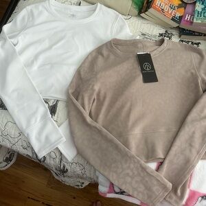 Crop athletic longsleeves